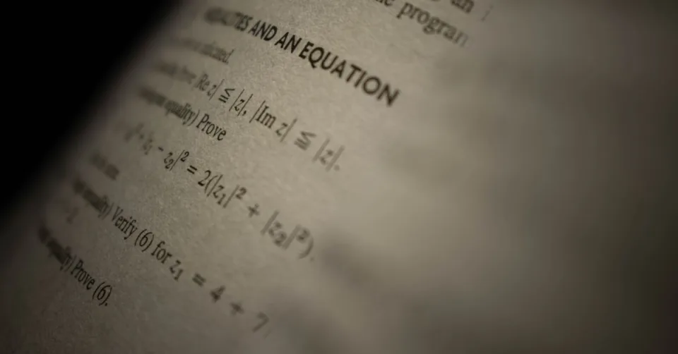 Écran affichant une preuve mathématique formelle en langage Lean