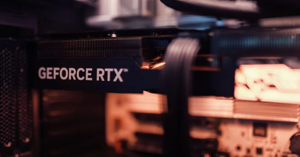 Puces NVIDIA Rubin et Vera assemblées dans un rack de serveur