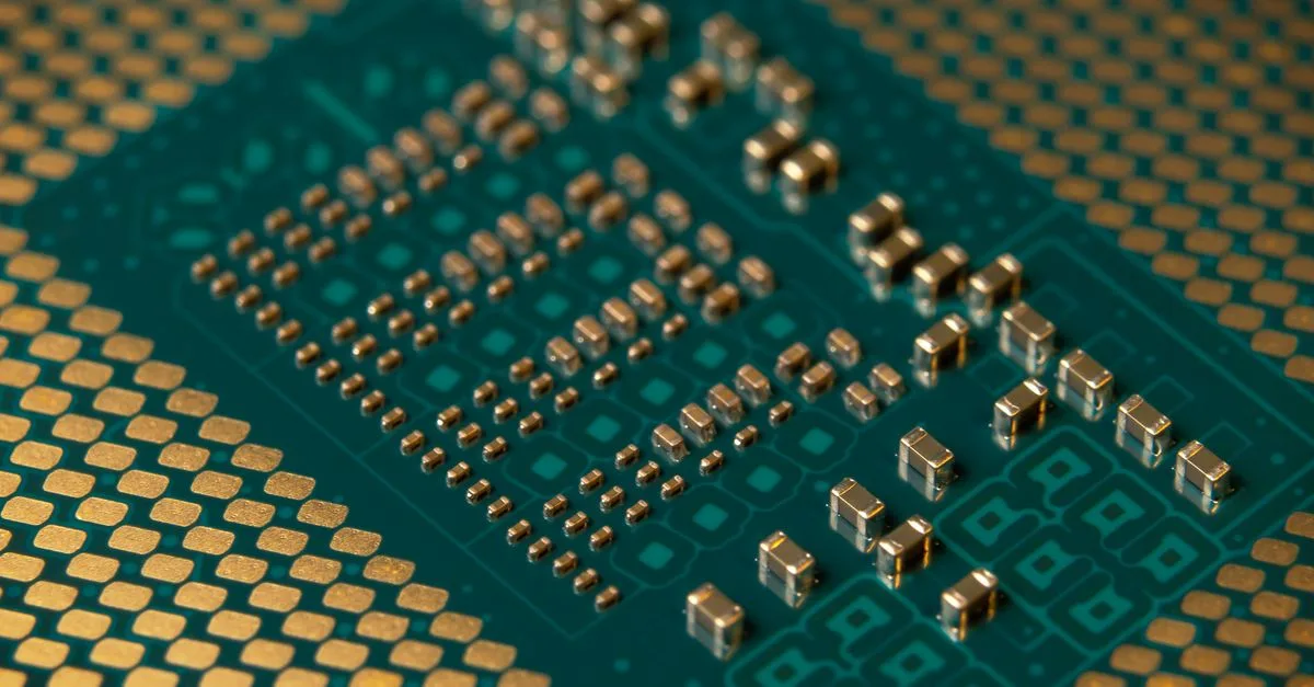 OpenAI et Broadcom s'associent pour concevoir une puce d'inférence taillée pour les LLM